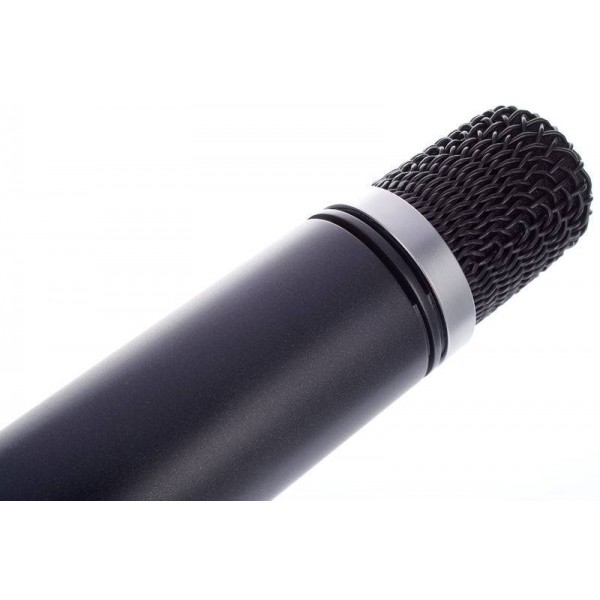 Вокально-инструментальный конденсаторный микрофон AKG C1000S